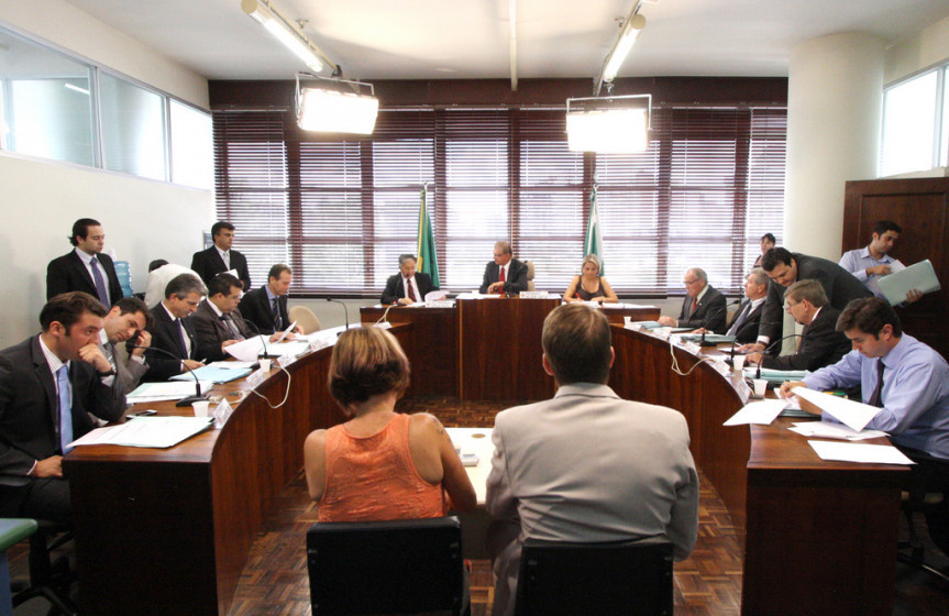 Reunião da Comissão de Constituição e Justiça (CCJ).