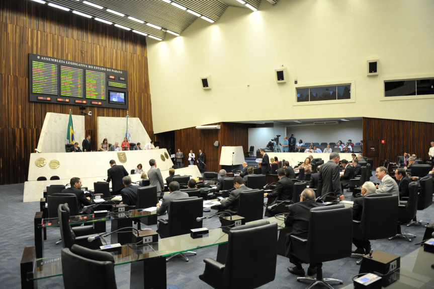 Assembleia Legislativa do Paraná Notícias Deputados aprovam projeto