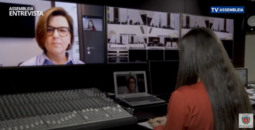 A advogada Lisiane Mehl Rocha é a convidada do programa Assembleia Entrevista.