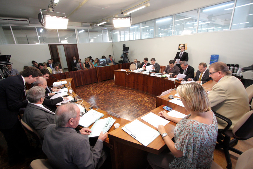 Reunião da Comissão de Constituição e Justiça (CCJ).